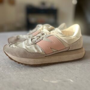 New balance 237. Size 6 1/2 women’s.